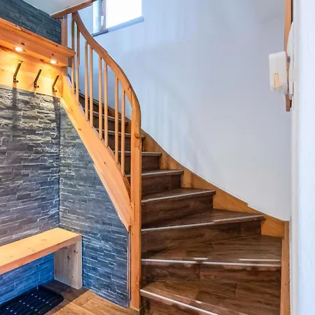 In Near Spieljoch Lift * Fuegen