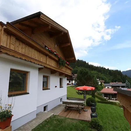 In Near Spieljoch Lift 度假居 菲根